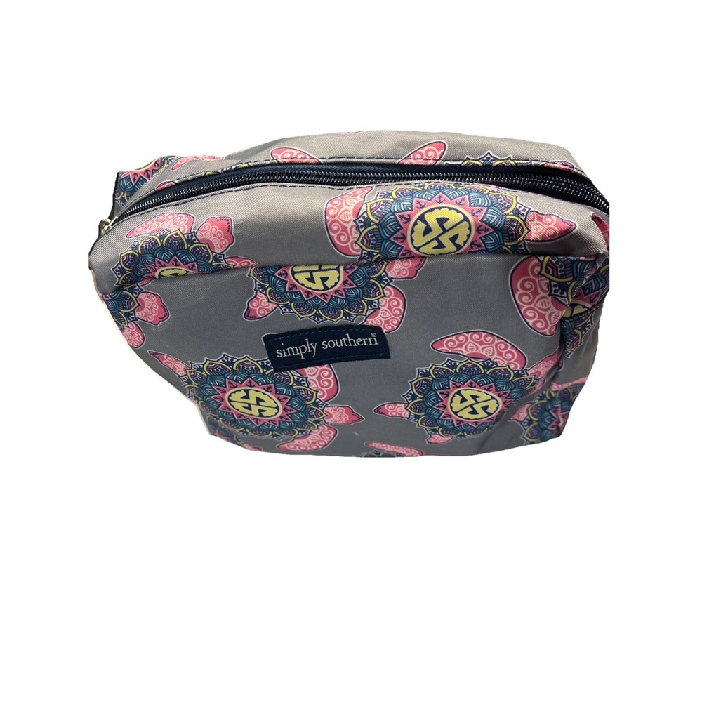 Simply Southern Travel Bag. Grey And Pink Turtle Design. Makeup, Travel, Storage